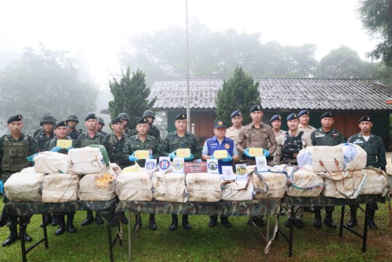 กองกำลังผาเมือง ปะทะแก๊งยาบ้ายึดได้ 4,298,000 เม็ด