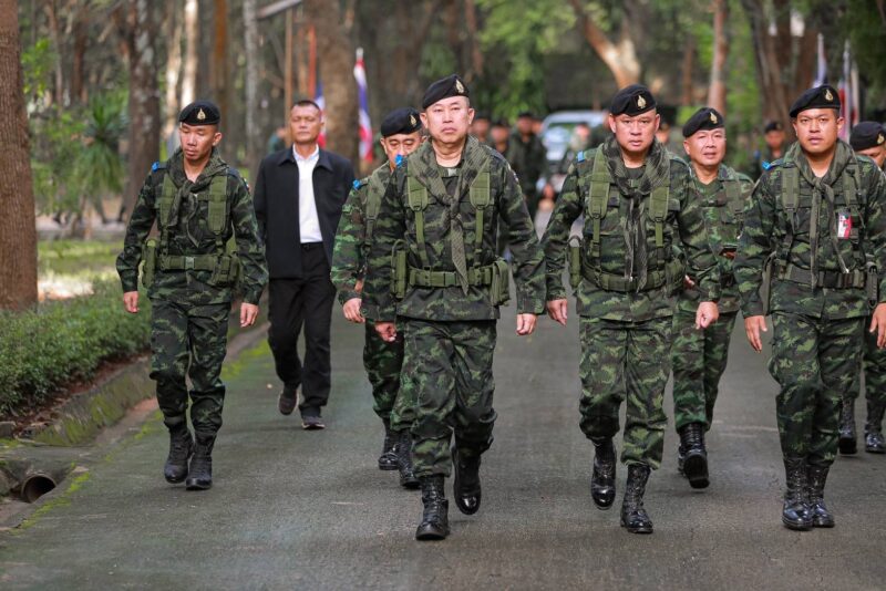 แม่ทัพภาคที่ 1 ลงเยี่ยมการปฏิบัติงาน กกล.บูรพา และพื้นที่ชายแดนไทย-กัมพูชา