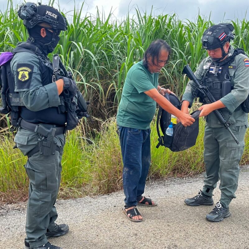 กกล.บูรพา เดินหน้าควบคุมชายแดนไทย–กัมพูชา เข้มงวดทุกจุด สกัดการกระทำผิดทุกรูปแบบ”