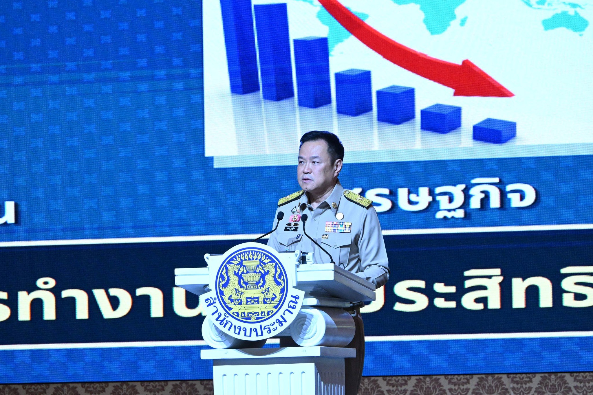 นายกฯ “อนุทิน”  ชู 5 ยุทธศาสตร์พาไทยพ้นกับดักรายได้ปานกลาง ย้ำทุกบาททุกสตางค์ต้องโปร่งใส ตรวจสอบได้ ส่งถึงมือประชาชน